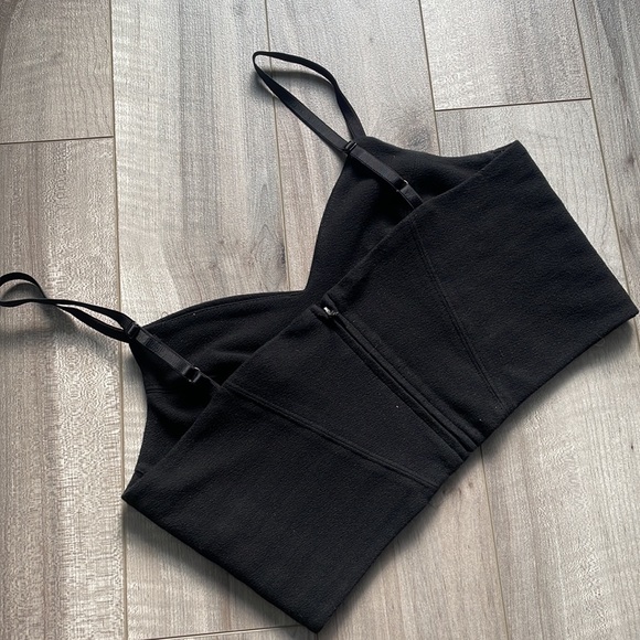 Aritzia Babaton Crop Tank - Picture 5 of 7